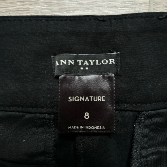 Ann Taylor Signature Cuffed Capris 8 - Picture 2 of 5